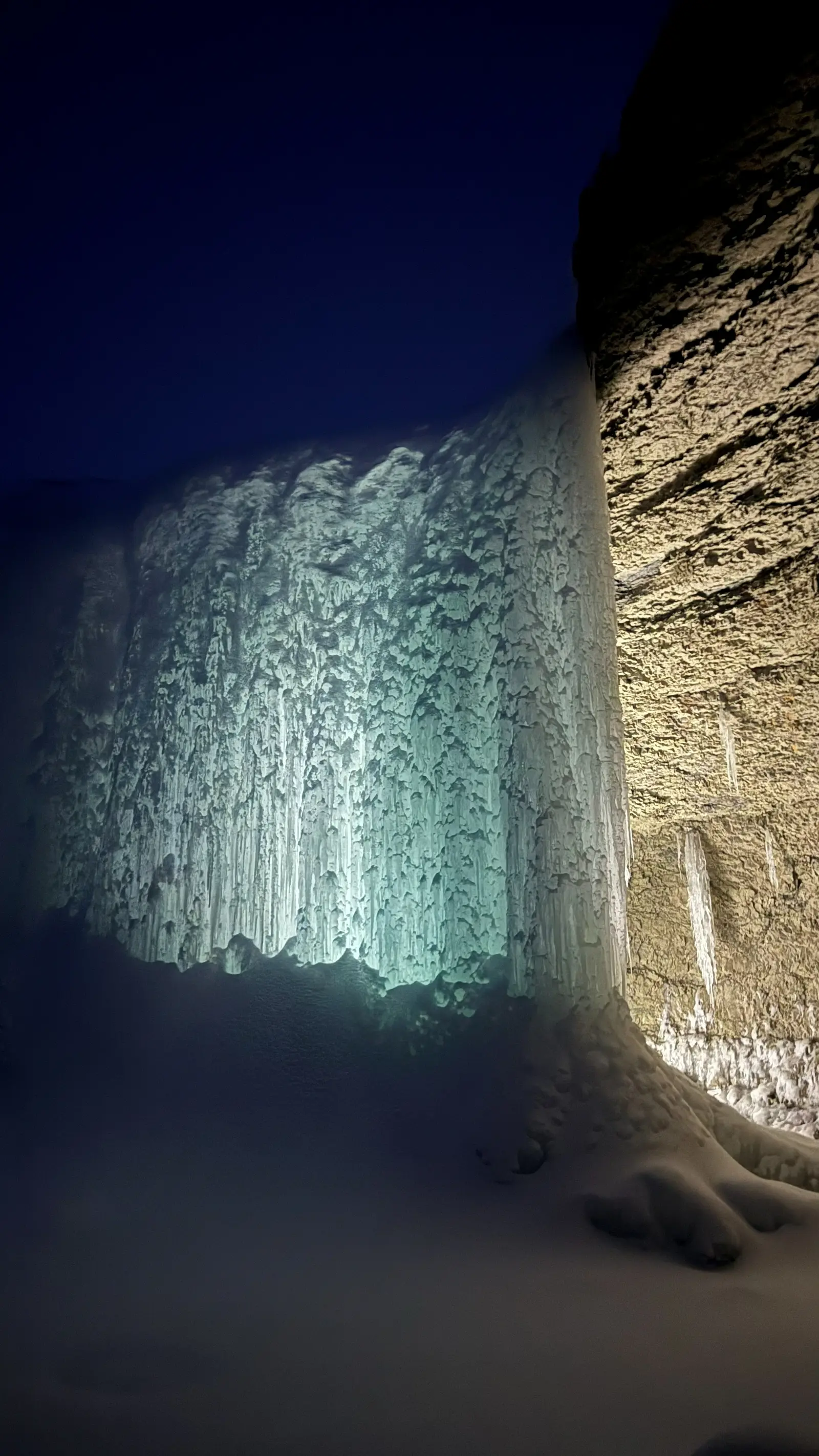 Ice cave adventure – 3
