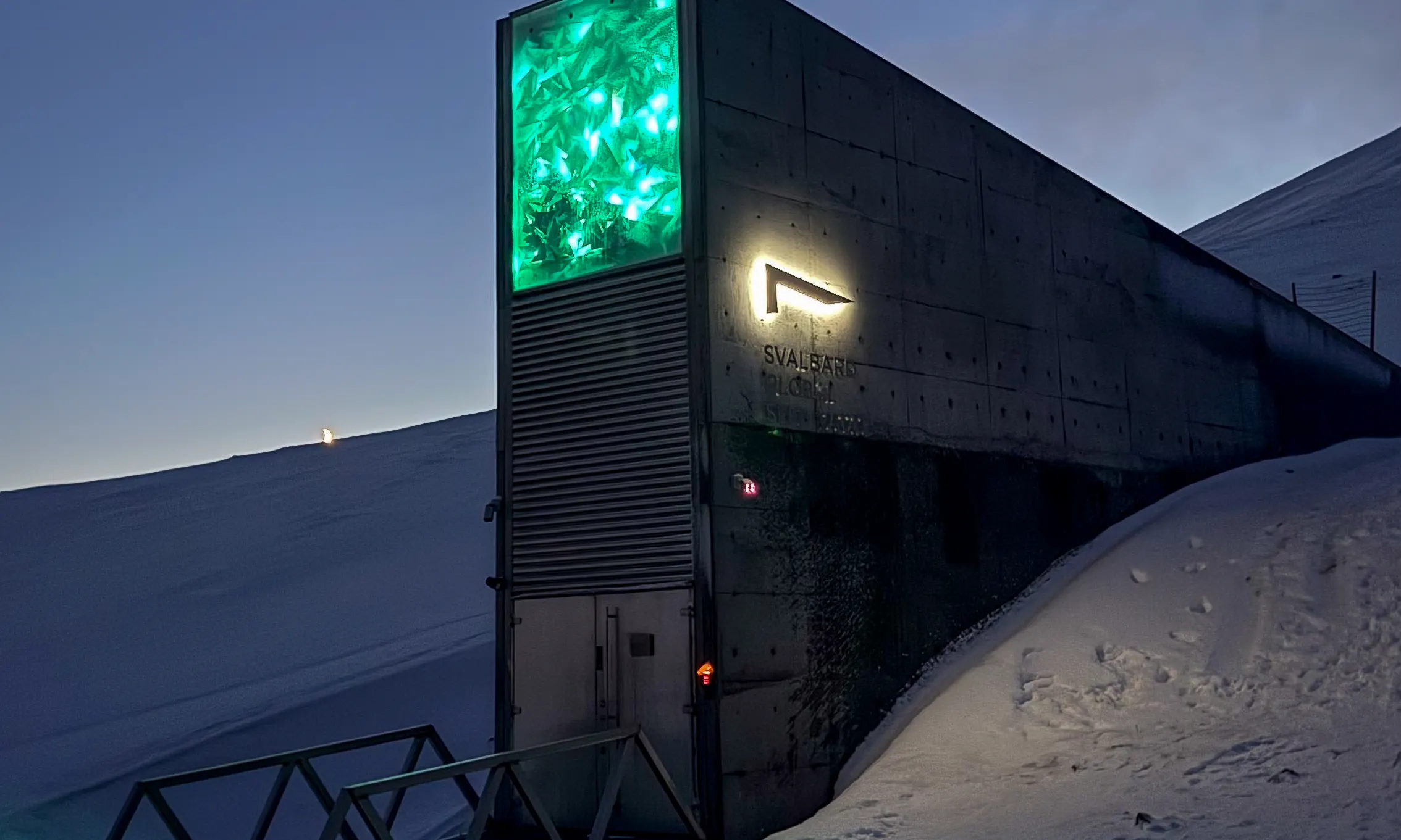 Seed Vault Sight & Hike – 5